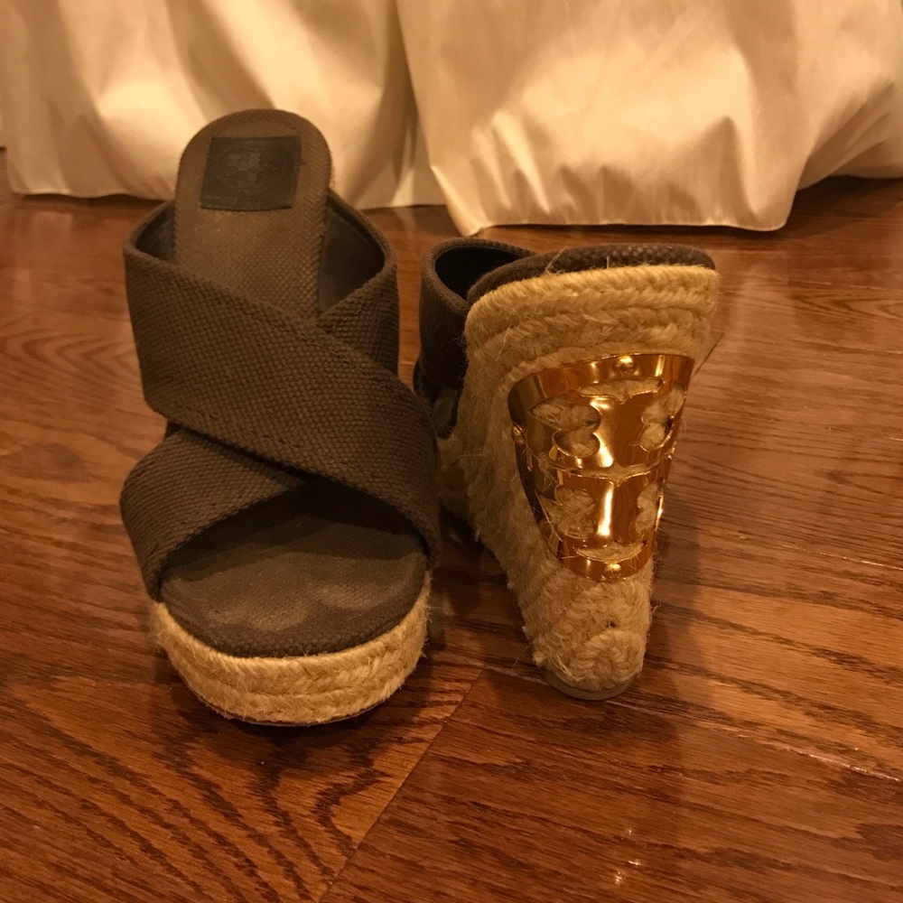 Tory burch wedge in brown